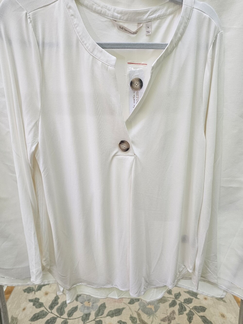 Soft Surroundings Women's Size Large Off-White Tia Long Sleeve Blouse NWT